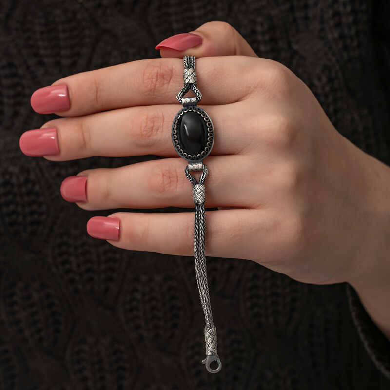 Gumus Oniks Tasli Kazaziye Bileklik