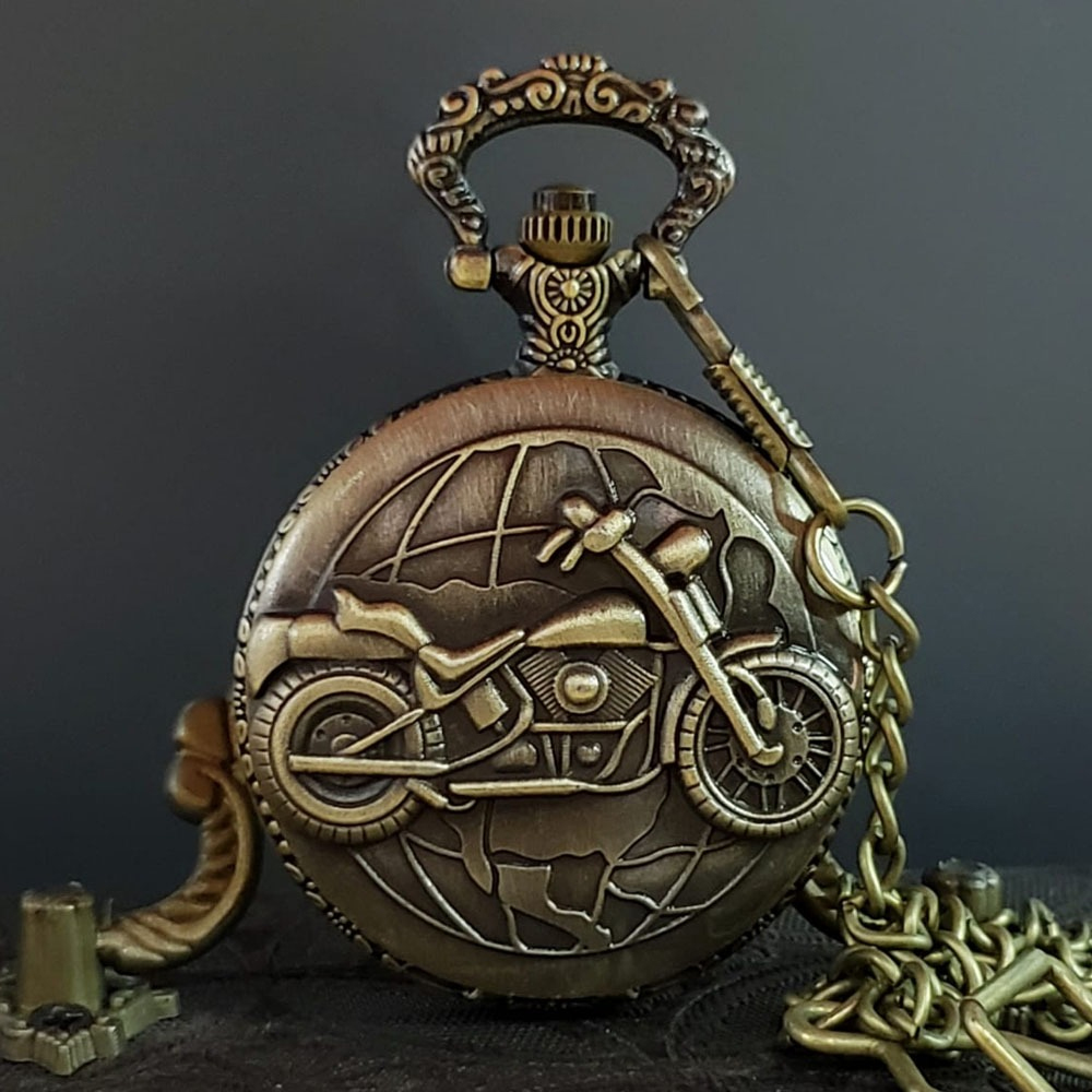 Motor Tasarimli Kostekli Antika Saat