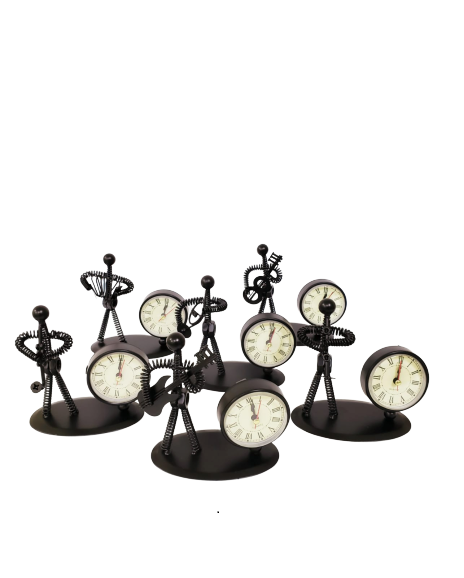 Metal Adam Masaustu Saat