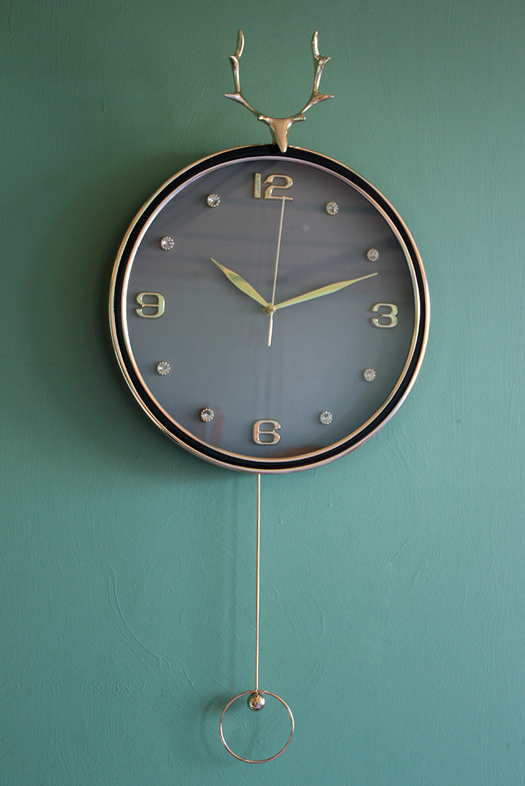 Geyikli Sarkacli Duvar Saat