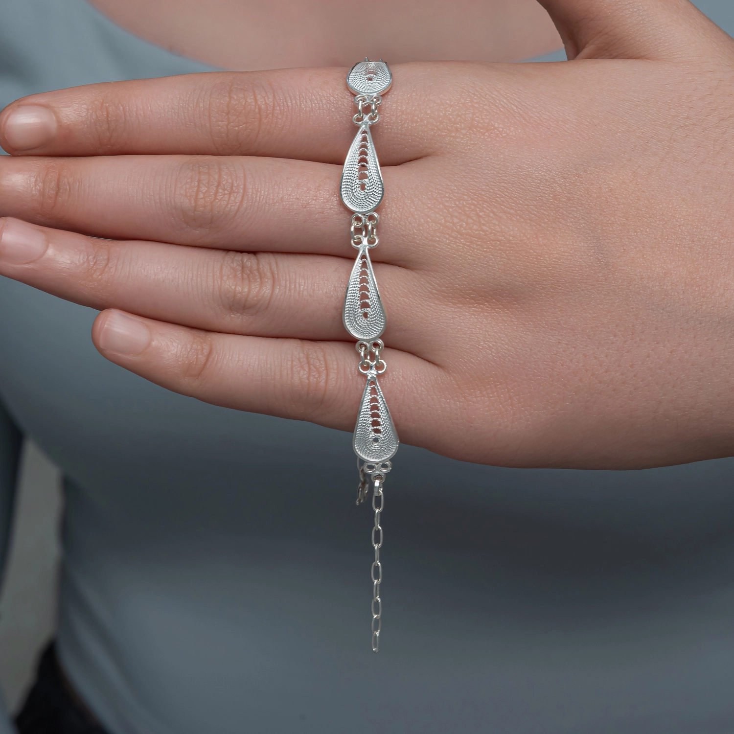 Gumus Ince Sanat Telkari Kadin Bileklik