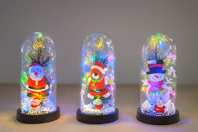 Yilbasi Temali Isikli  Dekoratif Cam Fanus