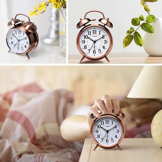 Orta Boy Nostaljik Metal Calar Masa Saati