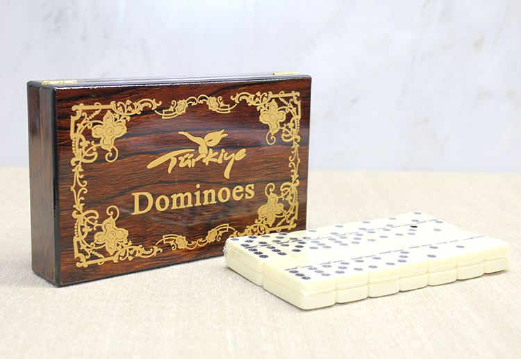 Ahsap Kutulu Domino Oyunu