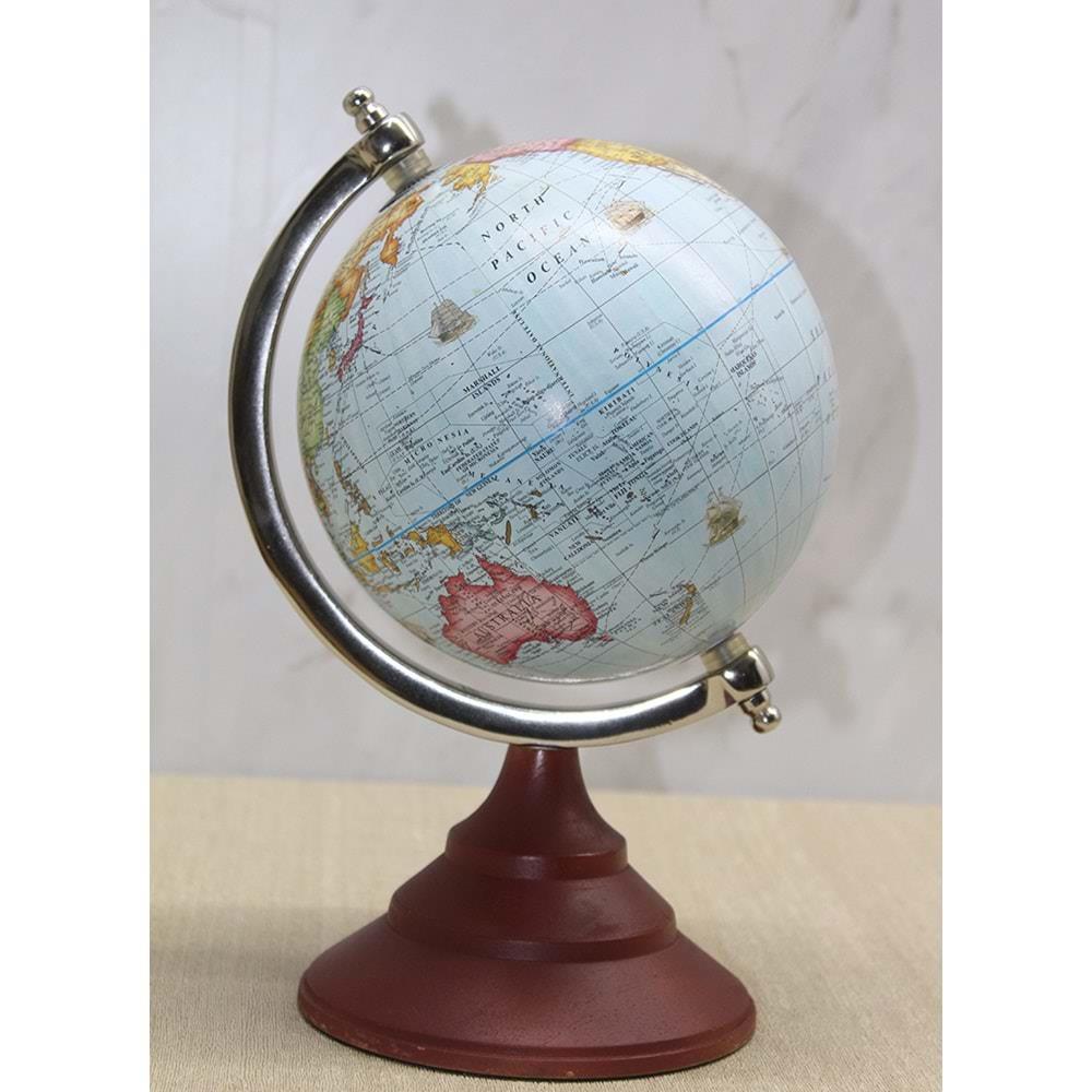 Dekoratif Dunya Kure Biblo