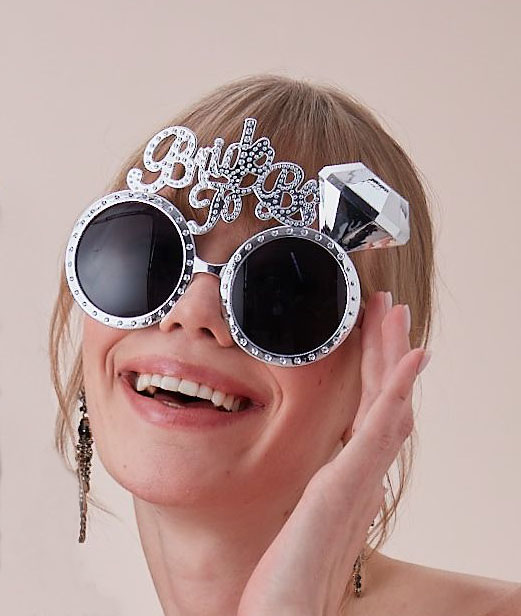 Gumus Renk Bride To Be Yazili Gelin Gozlugu 15x10 cm