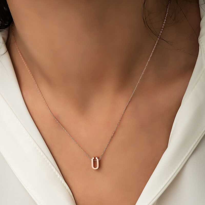 925 Ayar Gumus Rose 3 Boyutlu U Harf Kadin Gumus Kolye