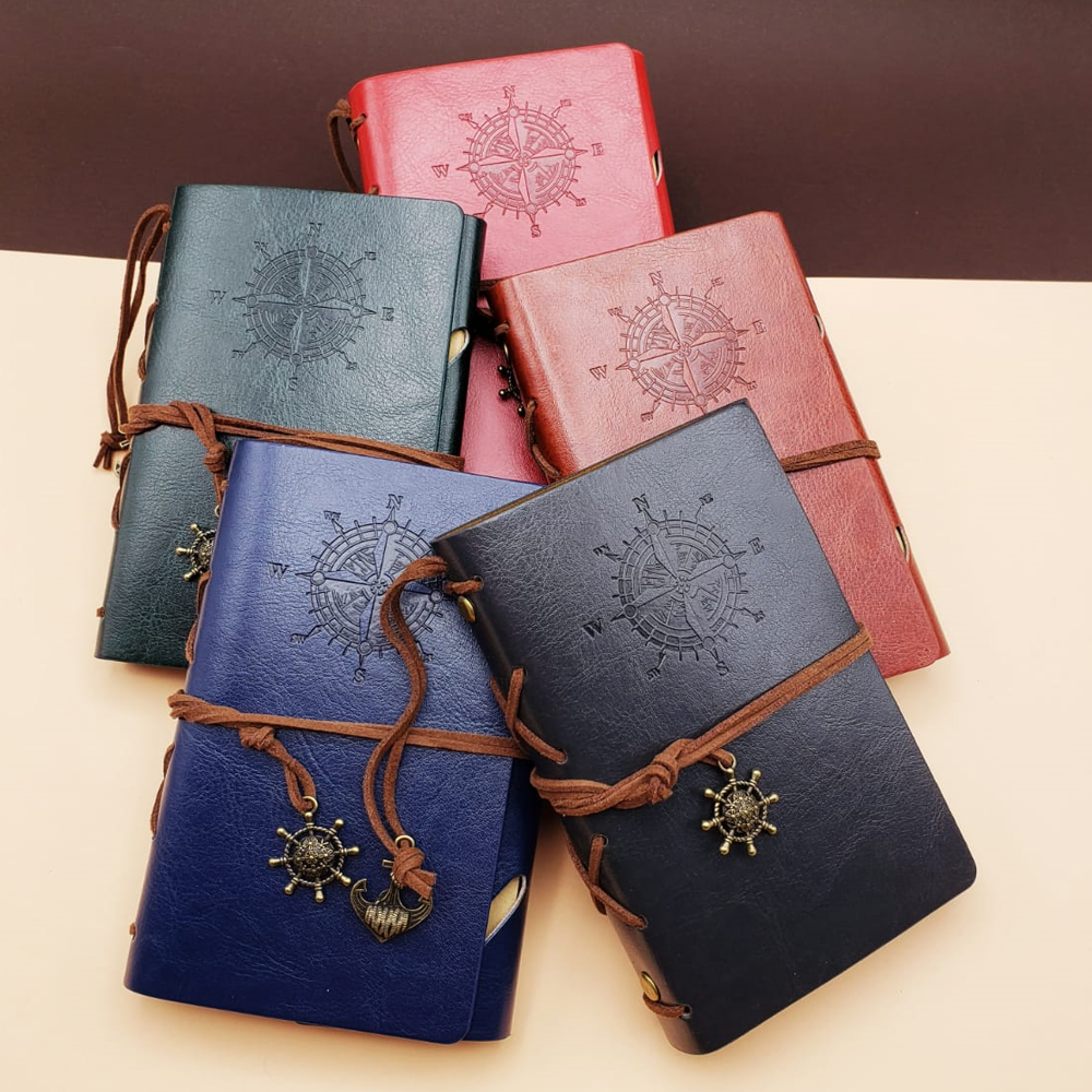 Kucuk Boy Pusula Baskili Deri Defter