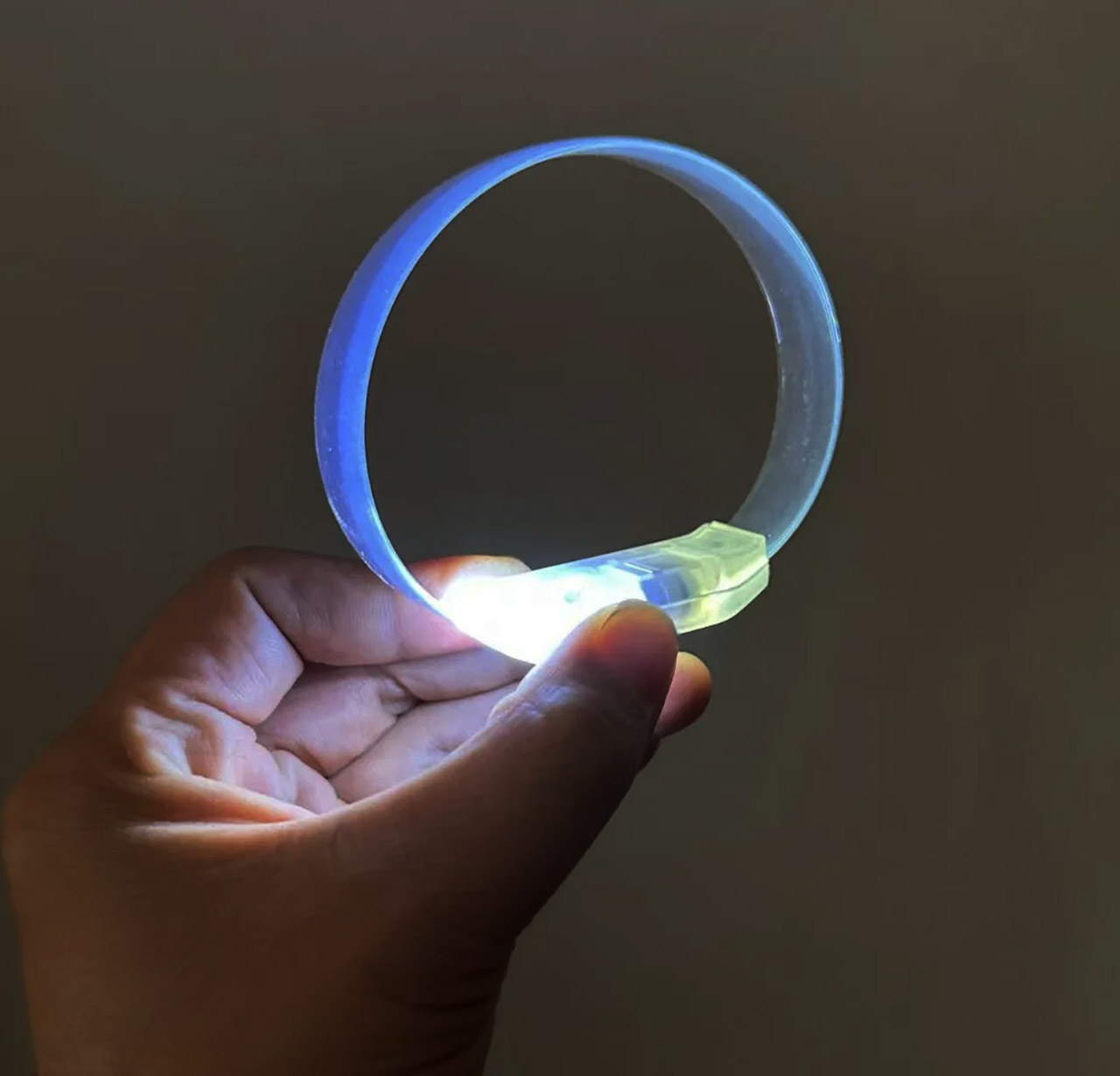 3 Modlu Pilli LED Isikli Esnek Parti Bilekligi Beyaz