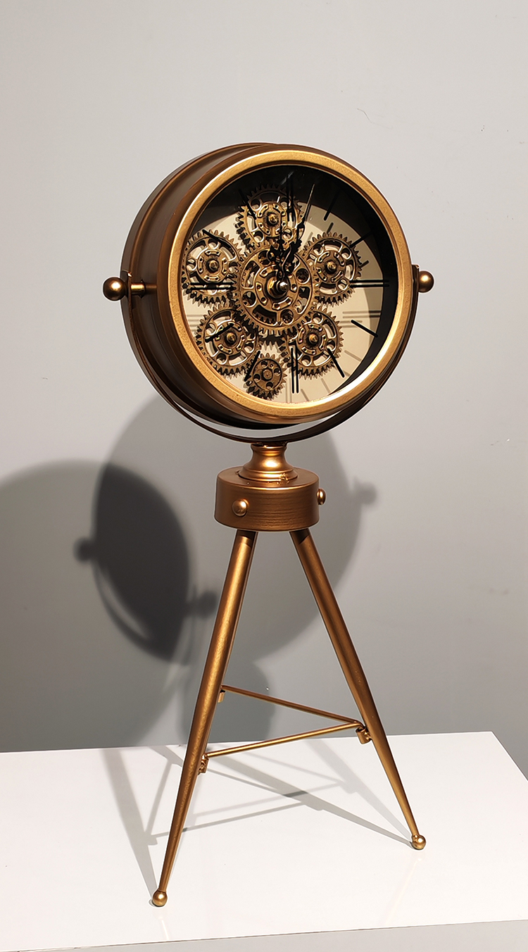 Ozel Tasarim Metal  Carkli Masa Saati