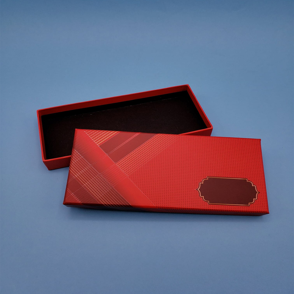 Kirmizi Kalem Kutusu