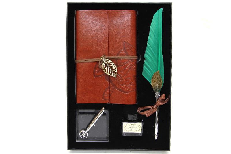 Divit Hokka Defter Ve Tuylu Kalem Seti Hediyelik