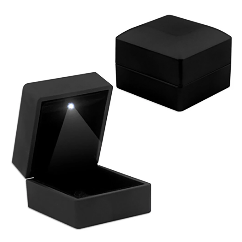 Isikli Siyah Renk Yuzuk Kutusu