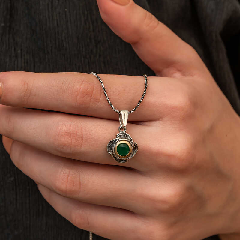 Gumus Cicek Desenli Otantik Kadin Kolye