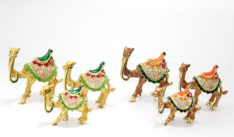 Tasli 3'Lu Deve Figuru