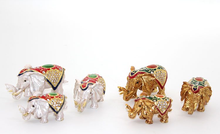 Tasli 3'Lu Fil Figuru