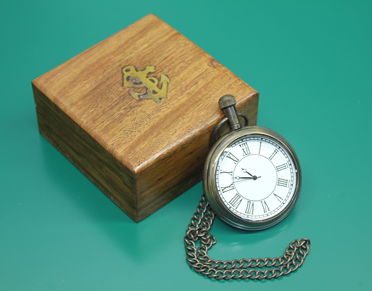 Ahsap Kutulu Kostekli Saat