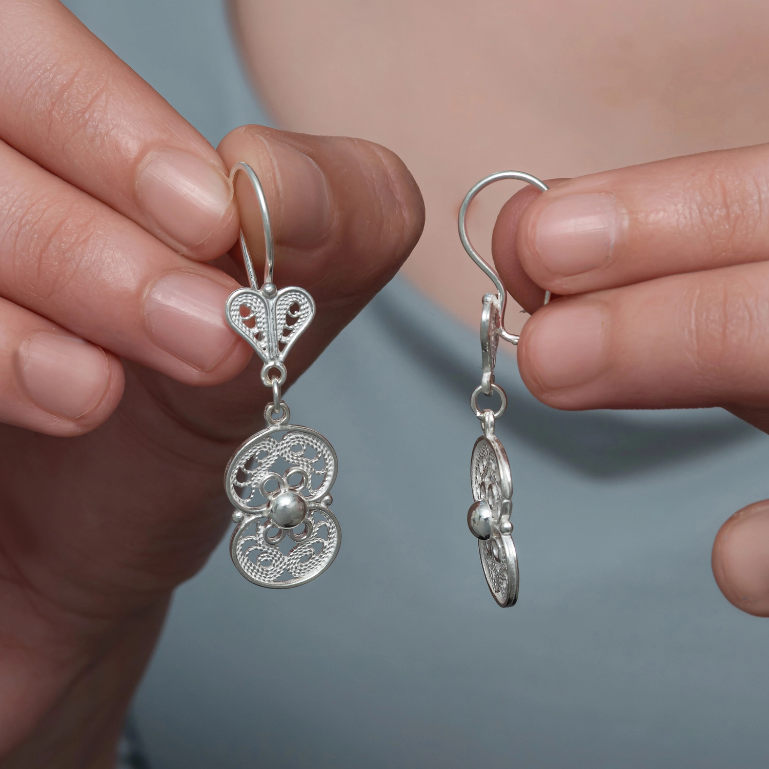 Gumus Cicek Motifli Telkari Kadin Kupe