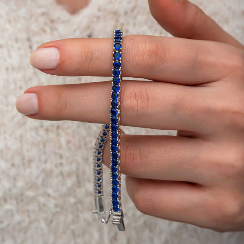 Gumus Lacivert Zirkon Tasli Su Yolu Kadin Bilekik