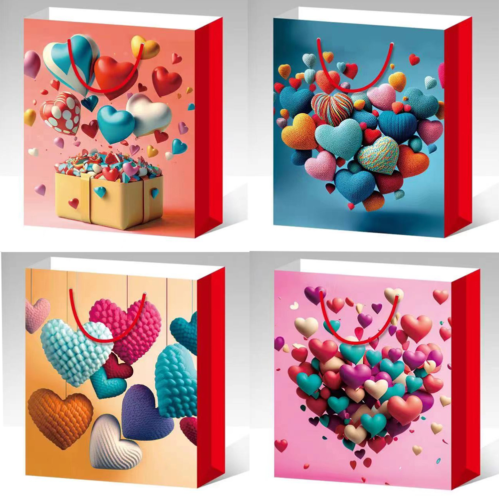 Buyuk Boy Kalp Desenli Karton Canta