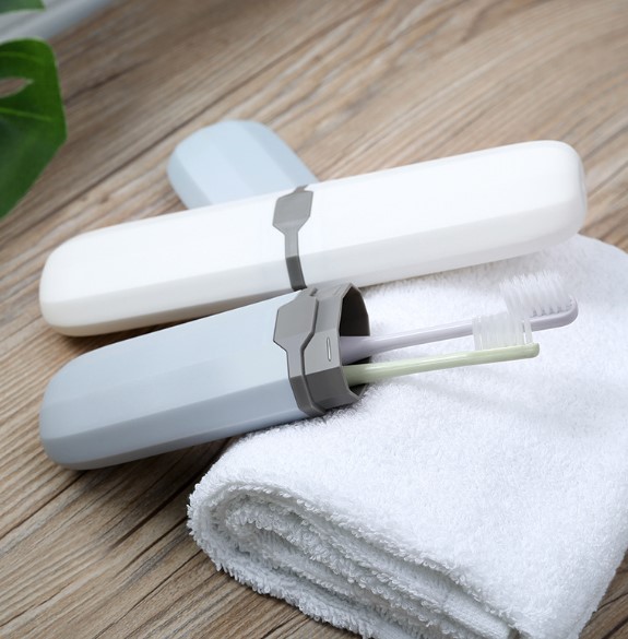 Seyahat Tipi Dis Fircasi ve Makyaj Fircasi Kabi 3 Renk