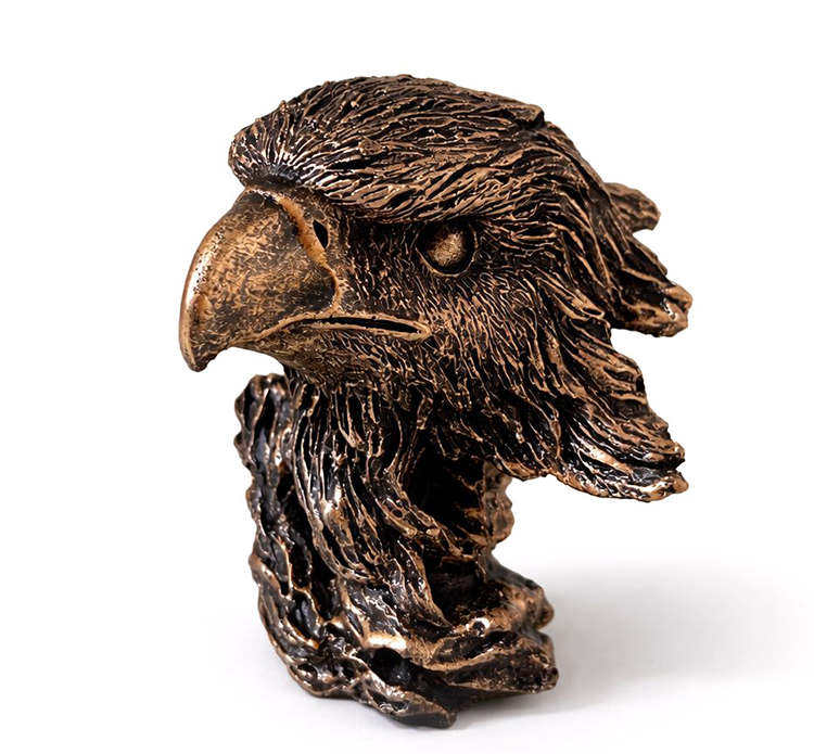 Polyester Kartal Bustu