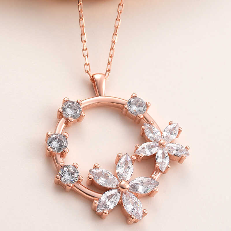 925 Ayar Gumus Rose Beyaz Cicek Kadin Kolye