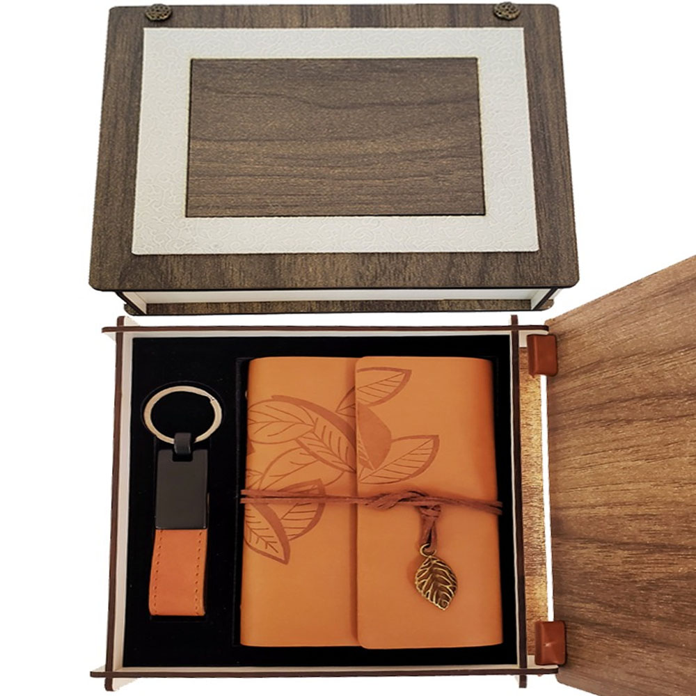 Ozel Ahsap Kutulu Taba Deri Defter ve Anahtarlik Set