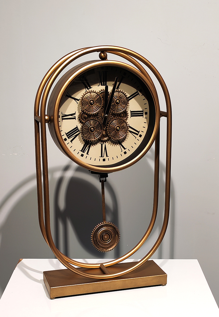 Ozel Tasarim Metal  Carkli Masa Saati