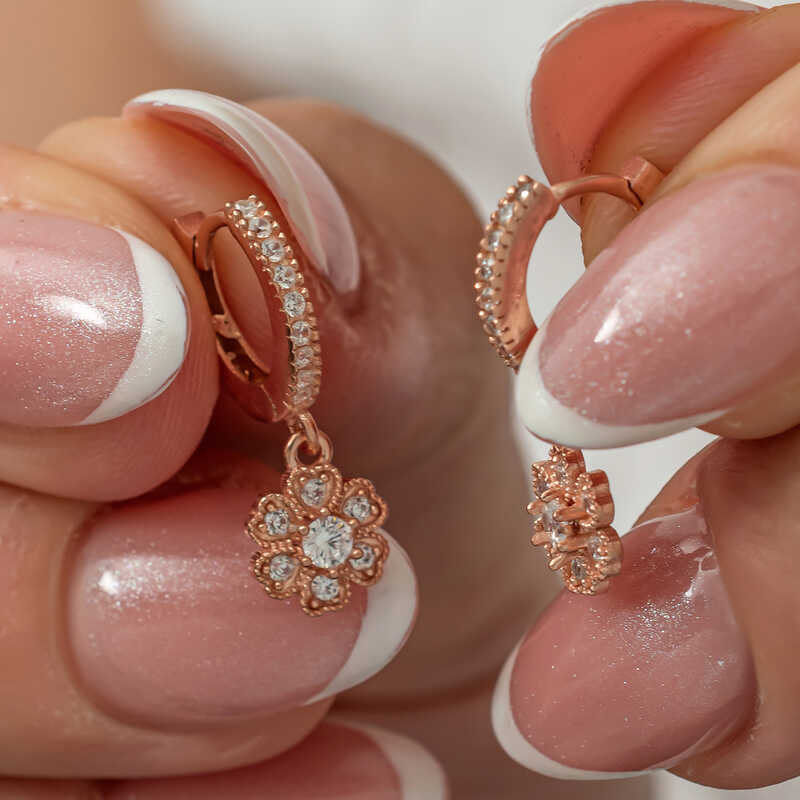 Gumus Sallantili Rose Minimal Cicek Kadin Kupe