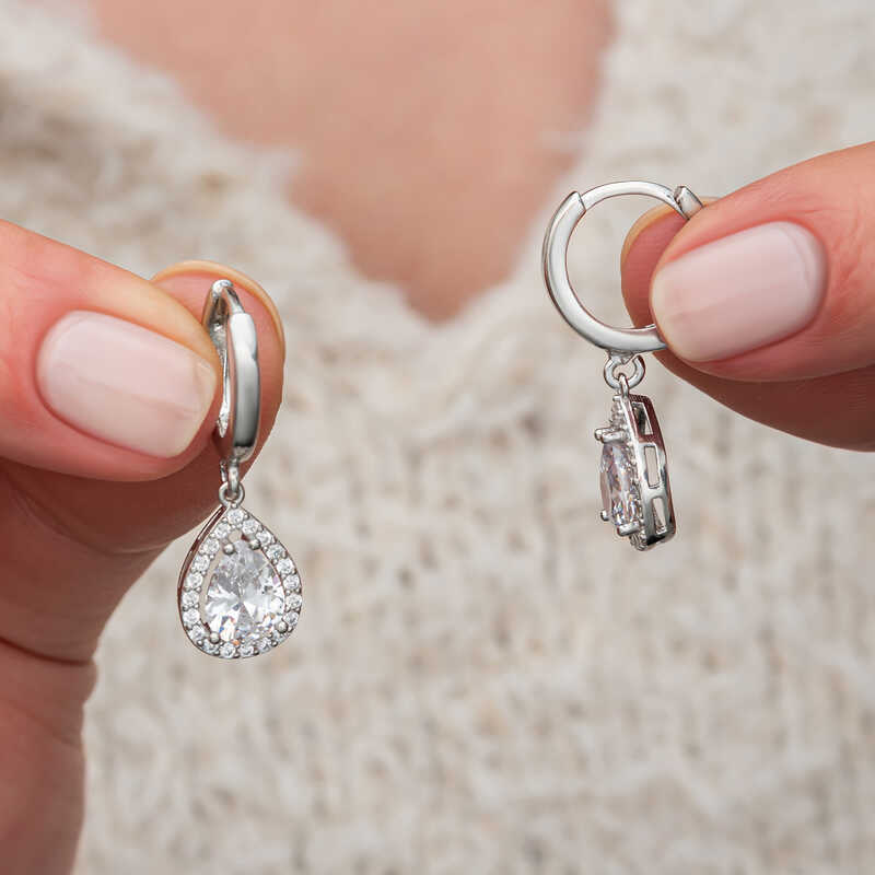 Gumus Beyaz Zirkon Tasli Damla Kadin Kupe